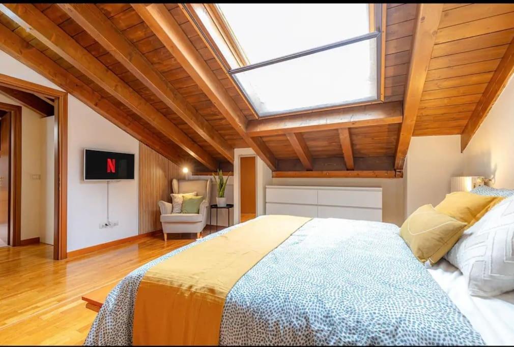 - M3 Sondrio, Duomo 10 Minuti Appartement Milaan