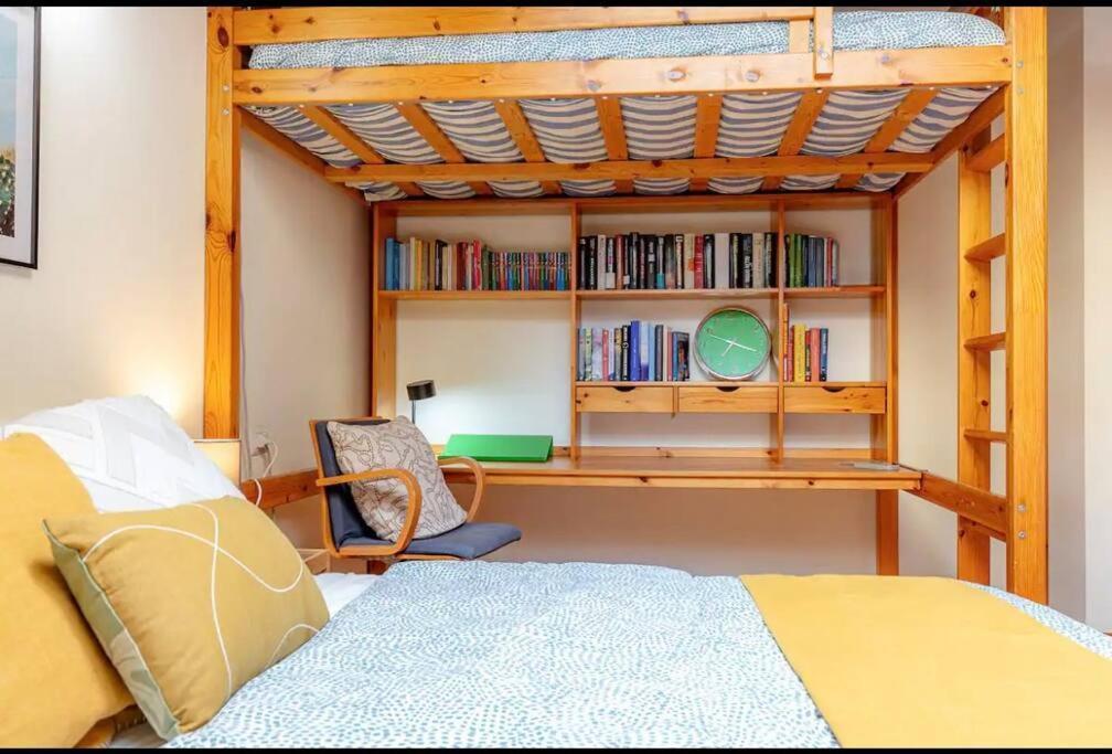 - M3 Sondrio, Duomo 10 Minuti Appartement Milaan