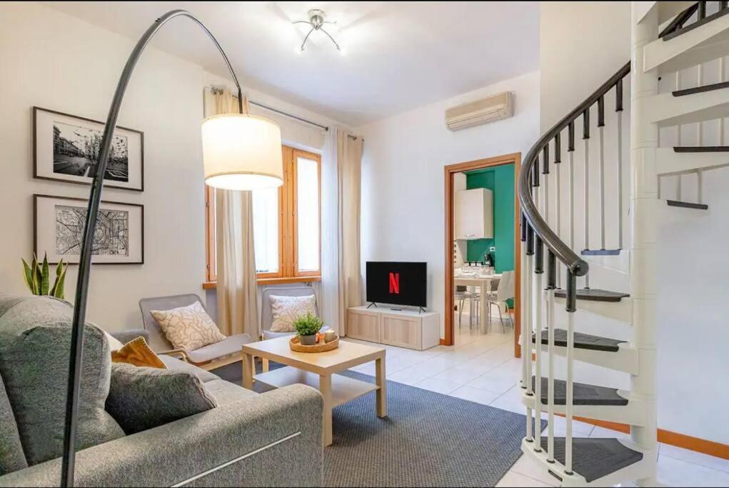 Appartement - M3 Sondrio, Duomo 10 Minuti